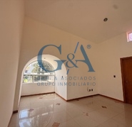 CASA EN RENTA EN VALLE REAL (COTO ACUEDUCTO)