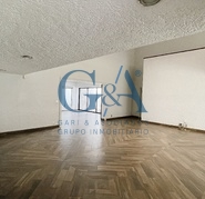 RESIDENCIA EN RENTA EN COLINAS DE SAN JAVIER.