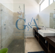 CASA EN VENTA VALLE REAL