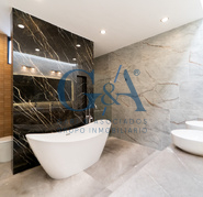 CASA EN VENTA EN VALLE REAL SOBRE AVENIDA