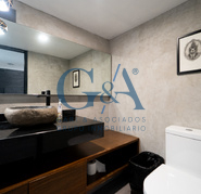 RESIDENCIA EN RENTA EN COLINAS DE SAN JAVIER.