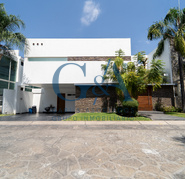 CASA EN VENTA VALLE REAL