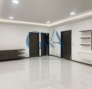 ESPECTACULAR CASA EN LA CIMA DE ZAPOPAN