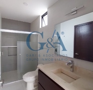 Bosques Vallarta Residencia en Venta