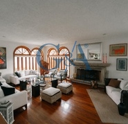 RESIDENCIA EN VENTA, EN ESQUINA VALLE REAL