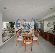 RESIDENCIA EN VENTA, EN ESQUINA VALLE REAL