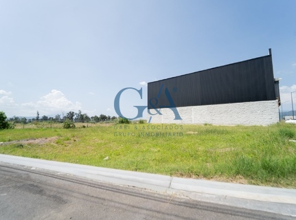 Terreno en Venta Parque Industrial Stretu, El Arenal